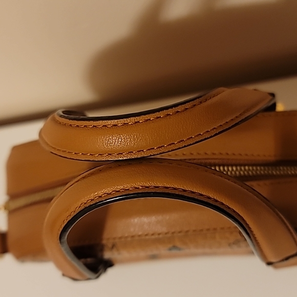GENUINE 💯  MCM Satchel includes crossbody STRAP! - Picture 11 of 16